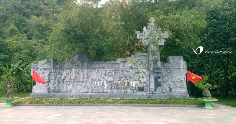 Hang Tám Cô: Bi tráng tuổi 20