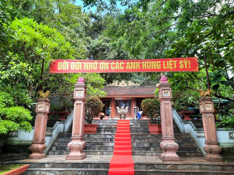 Hang Tám Cô, 20 Quyết Thắng.