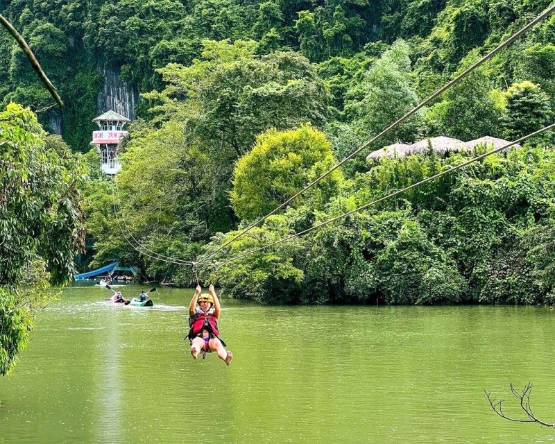 Zipline Hang Tối Quảng Bình
