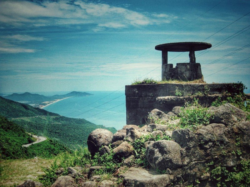 Vịnh Lăng Cô Huế: Kỳ quan thiên nhiên.