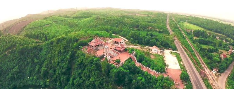 Đền tưởng niệm Trường Sơn, Bến phà Long Đại, Quảng Bình