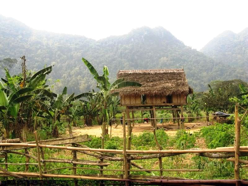 Khám phá Hang Én - Suối Rào Thương