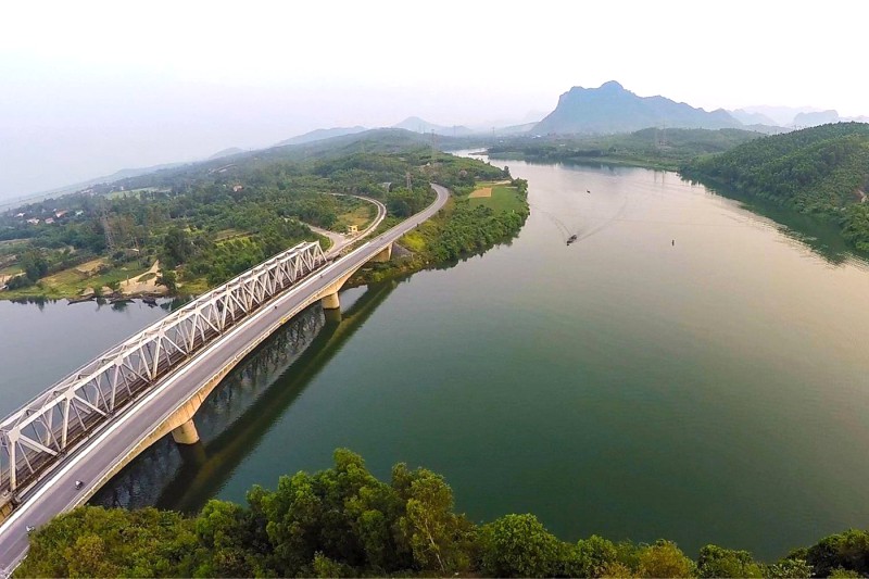 Núi Thần Đinh: Tâm linh linh thiêng Quảng Bình