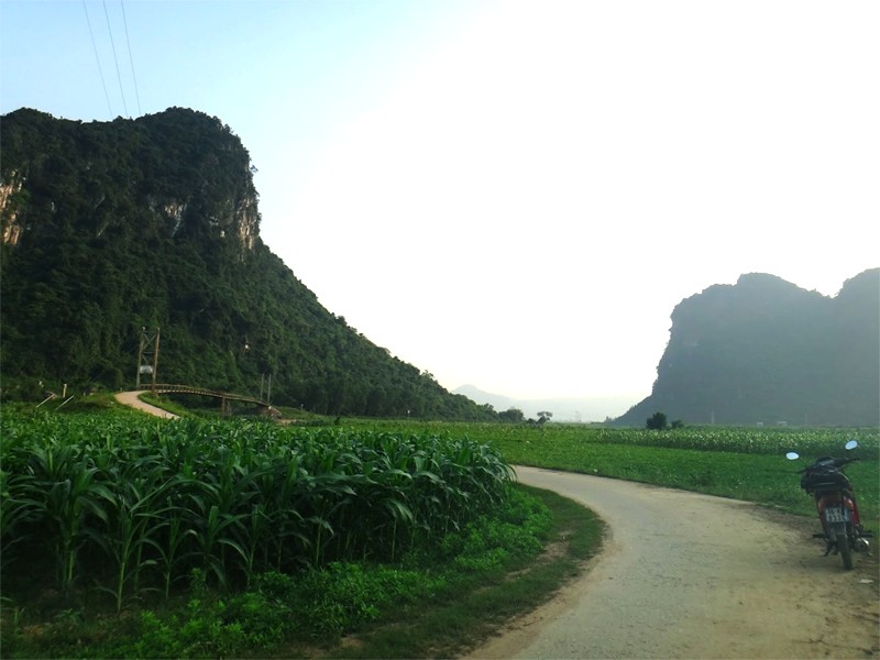 Núi Đôi Phong Nha