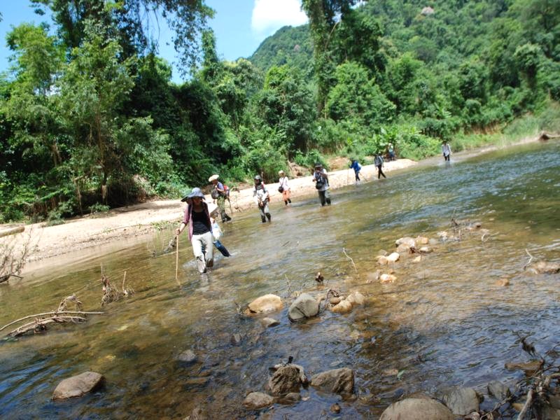 Phiêu lưu Hang Én - Suối Rào Thương