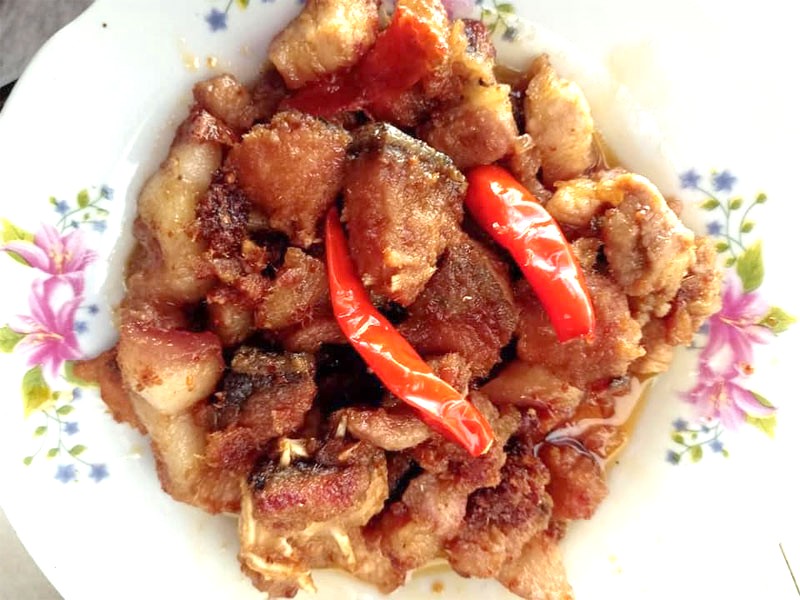 Mắm thính kho thịt, đặc sản Quảng Bình.