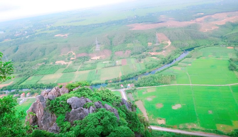 Núi Thần Đinh: Linh thiêng Quảng Bình