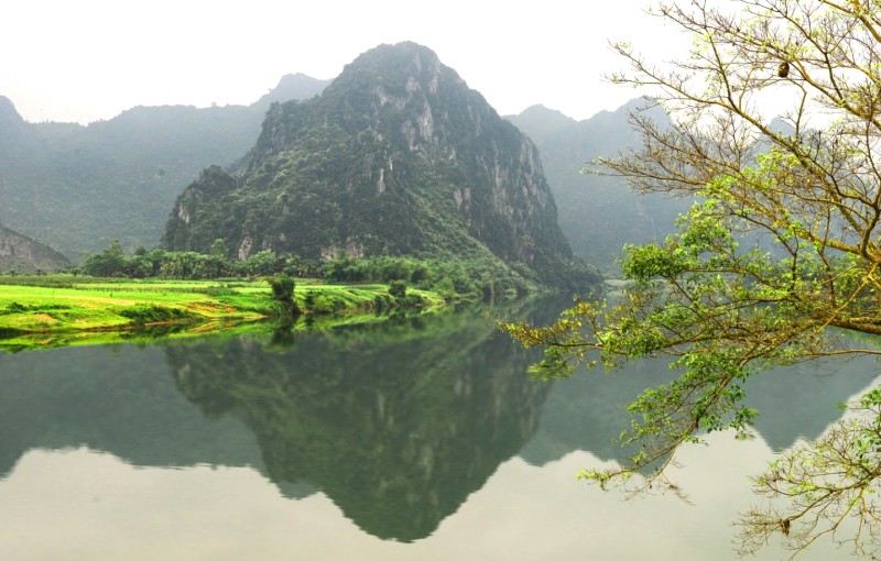 Sông Gianh: Vẻ đẹp Quảng Bình