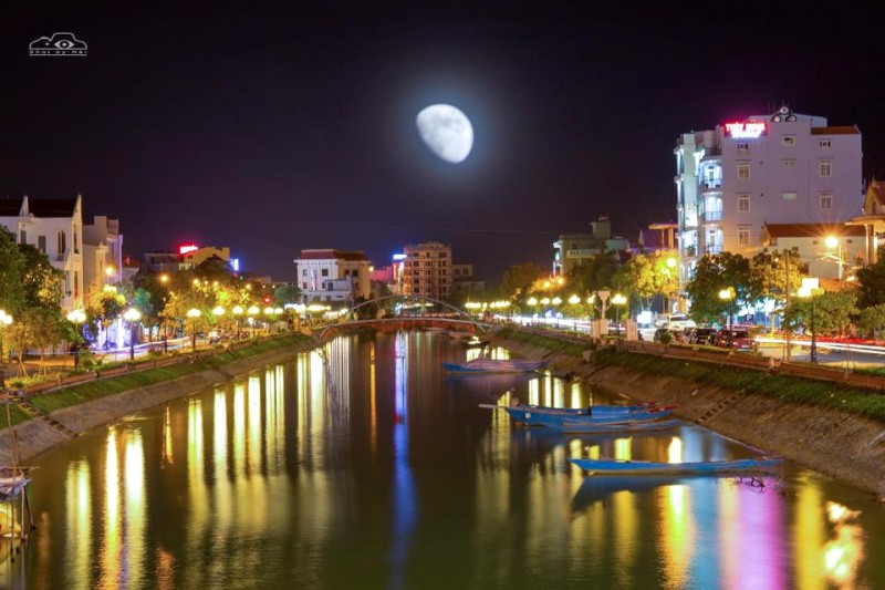 Phố đi bộ Đồng Hới: Nơi vui chơi hấp dẫn!