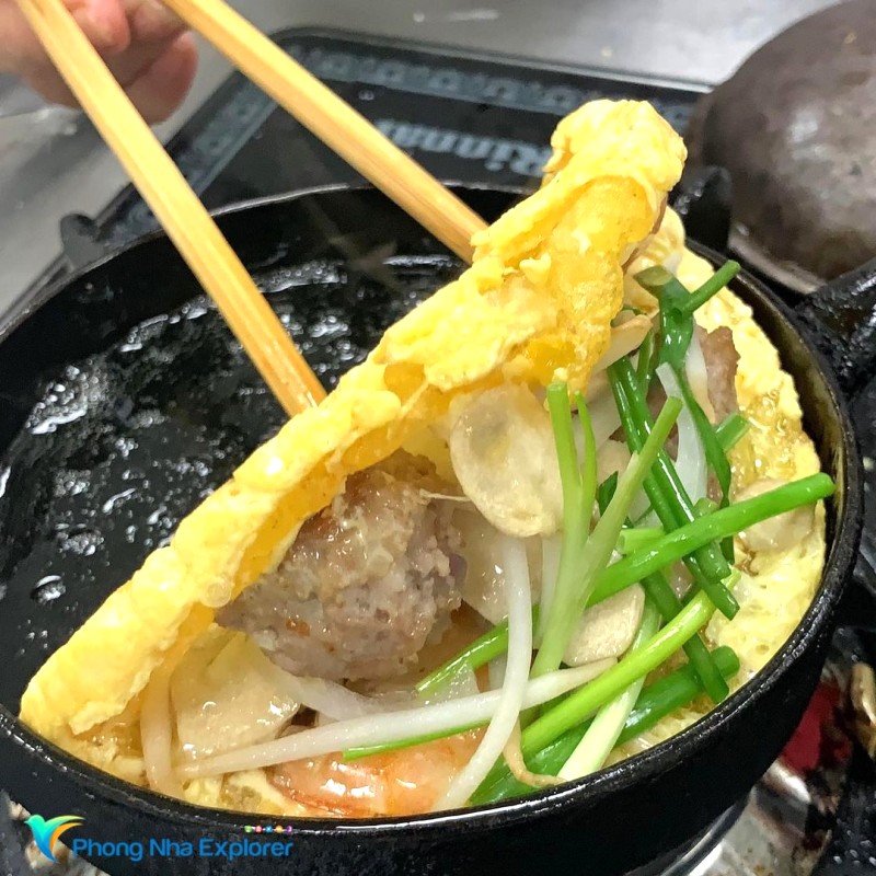 Bánh Khoái Quảng Bình: Vị ngon mê hoặc!
