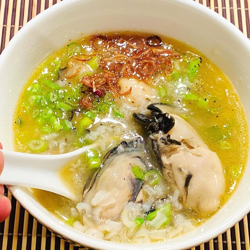 Một tô Cháo hàu Quảng Bình hấp dẫn