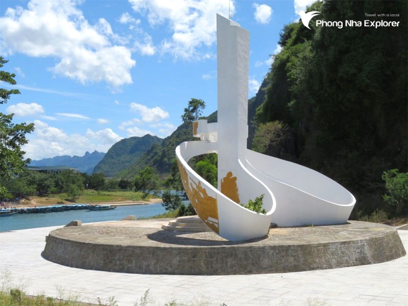 Bến Phà Xuân Sơn - Nơi lịch sử và thơ mộng.