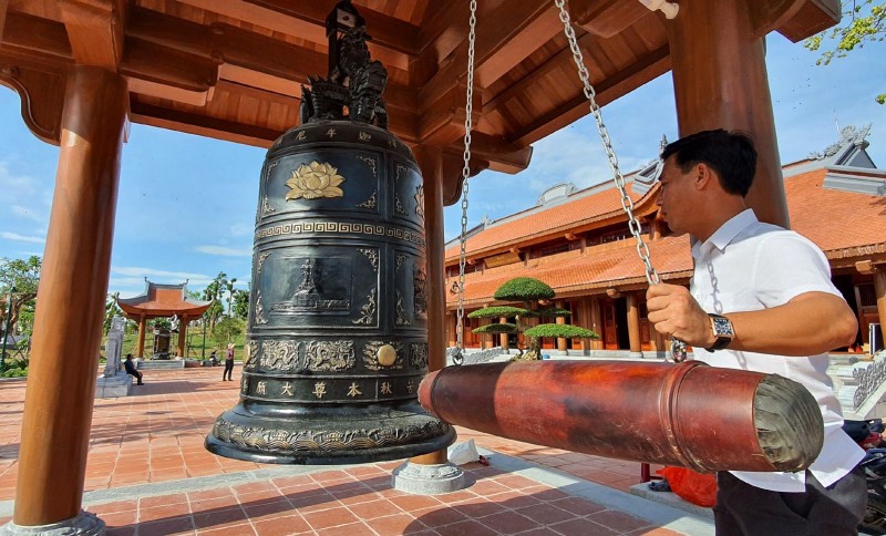 Tưởng niệm anh hùng Quảng Bình