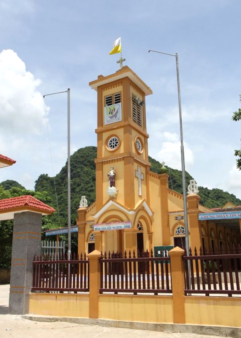 Quảng Bình: Giáng sinh lung linh, điểm đến lý tưởng.
