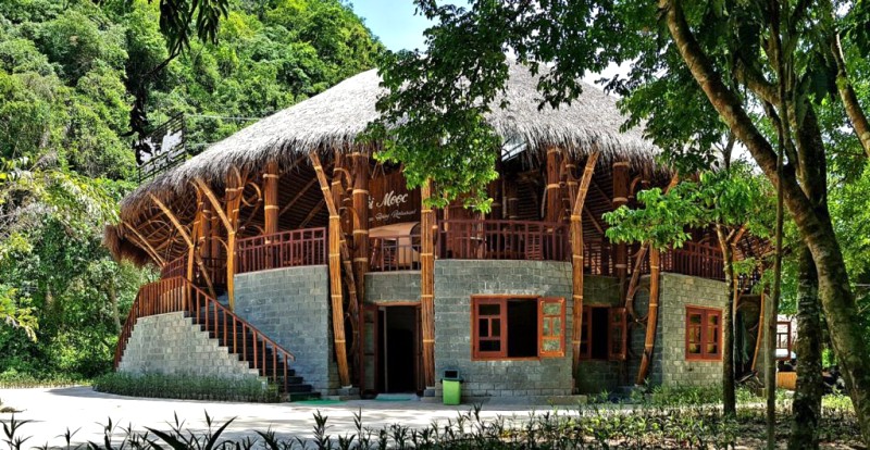 Nhà hàng sinh thái Suối Nước Moọc