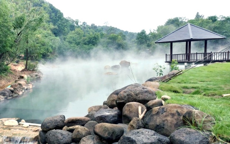 Tắm onsen Nhật Bản đích thực