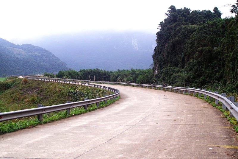 Làng Mô: Biển xanh, núi hùng giữa Trường Sơn.