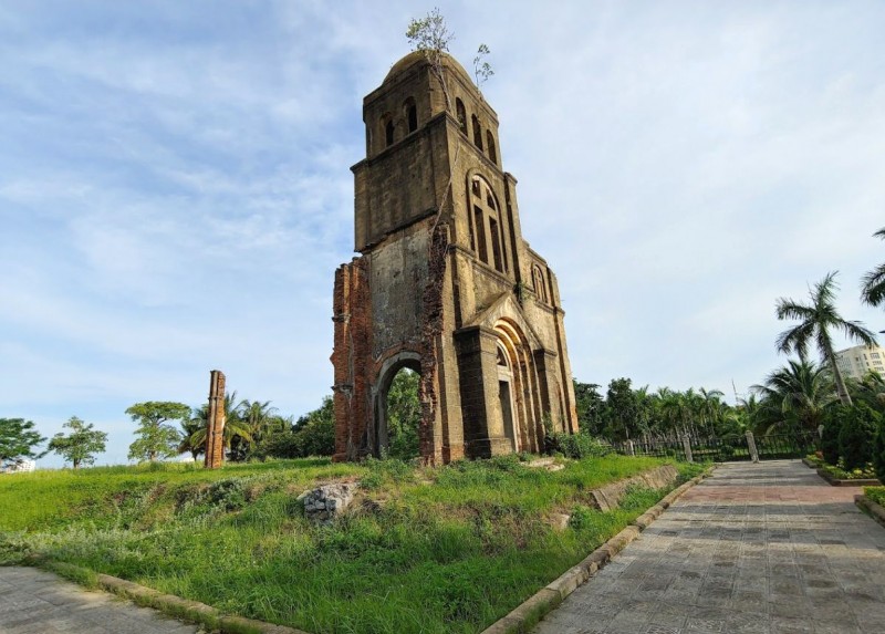 Nhà thờ Tam Tòa, Đồng Hới