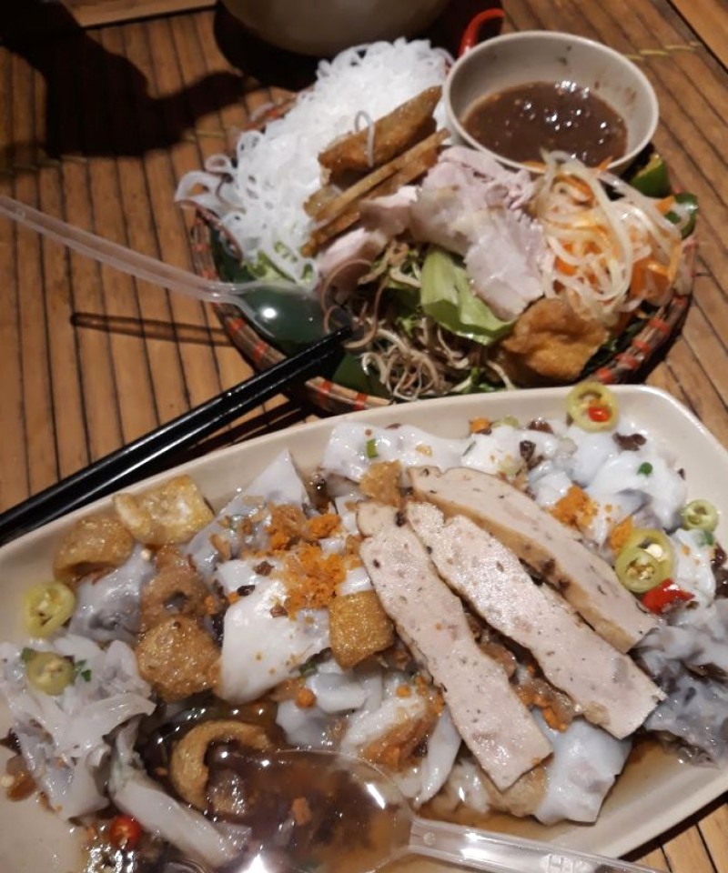 Chợ Đêm Đồng Hới: Ẩm thực, vui chơi, sôi động!