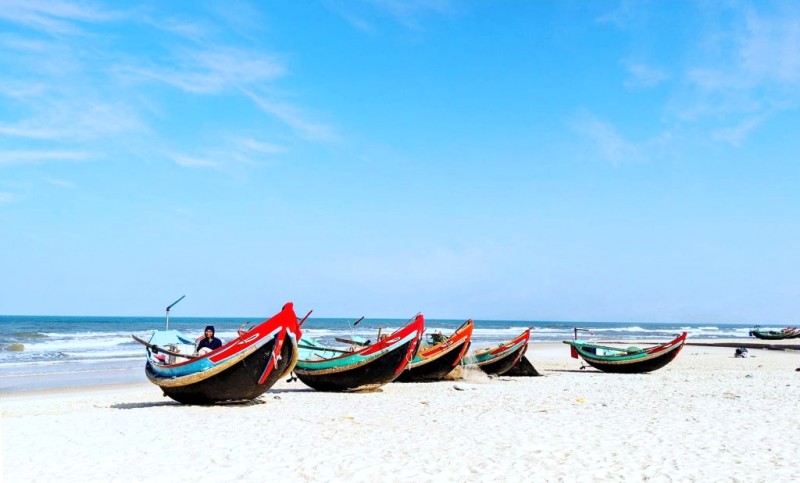 Bãi biển Ngư Thủy Bắc: hoang sơ, ít người biết.