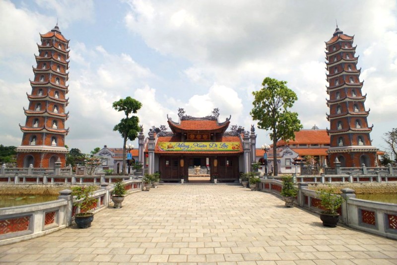 Chùa Hoằng Phúc: Linh thiêng 700 năm.
