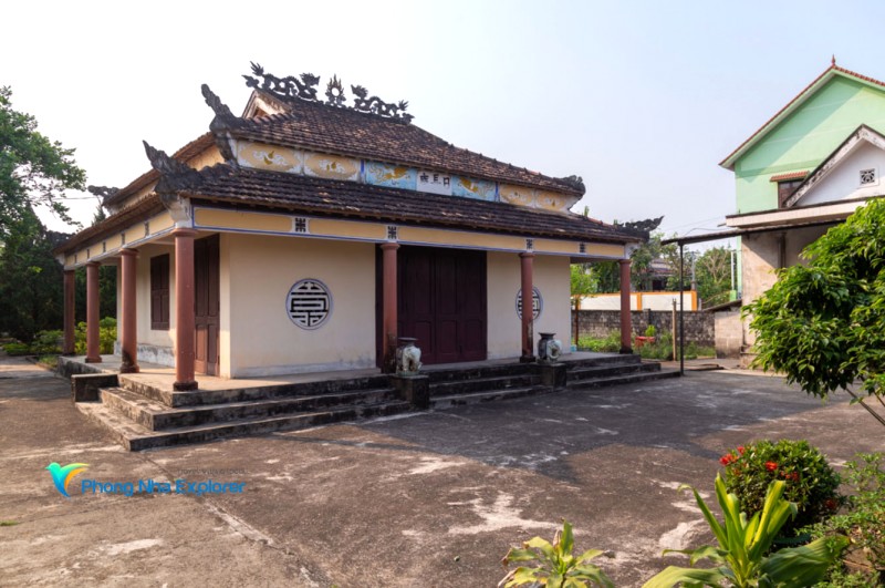 Nhà thờ Hoàng Kế Viêm do con cháu xây dựng.