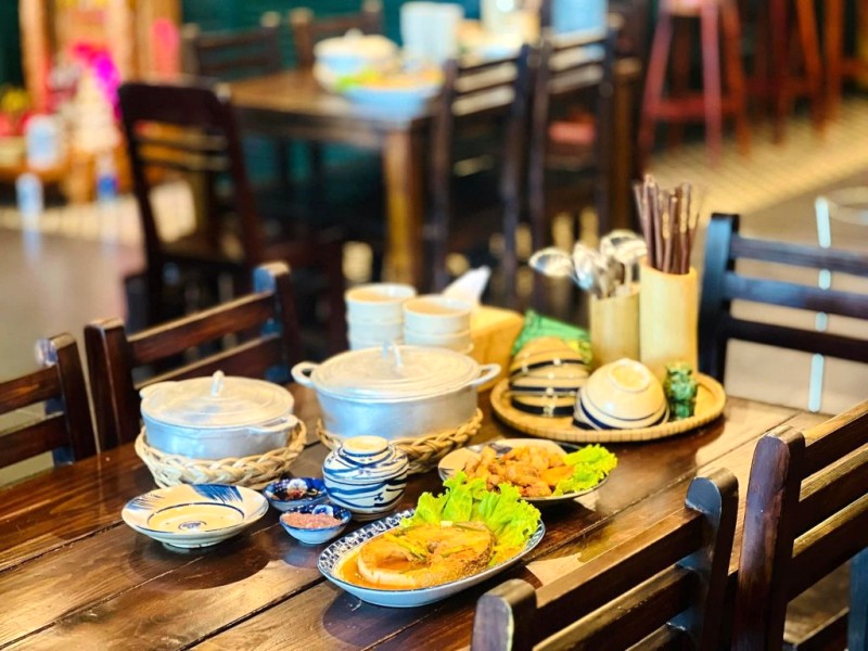 Cơm niêu Đồng Hới: Ngon, chất lượng!